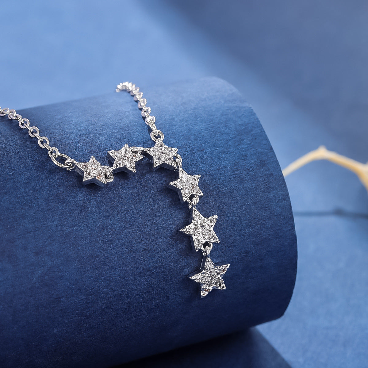 Signature GetUp Fashion Pentagram Star Necklace – 925 Sterling Silver Crystal Clavicle Chain, Elegant Star Pendant for Women