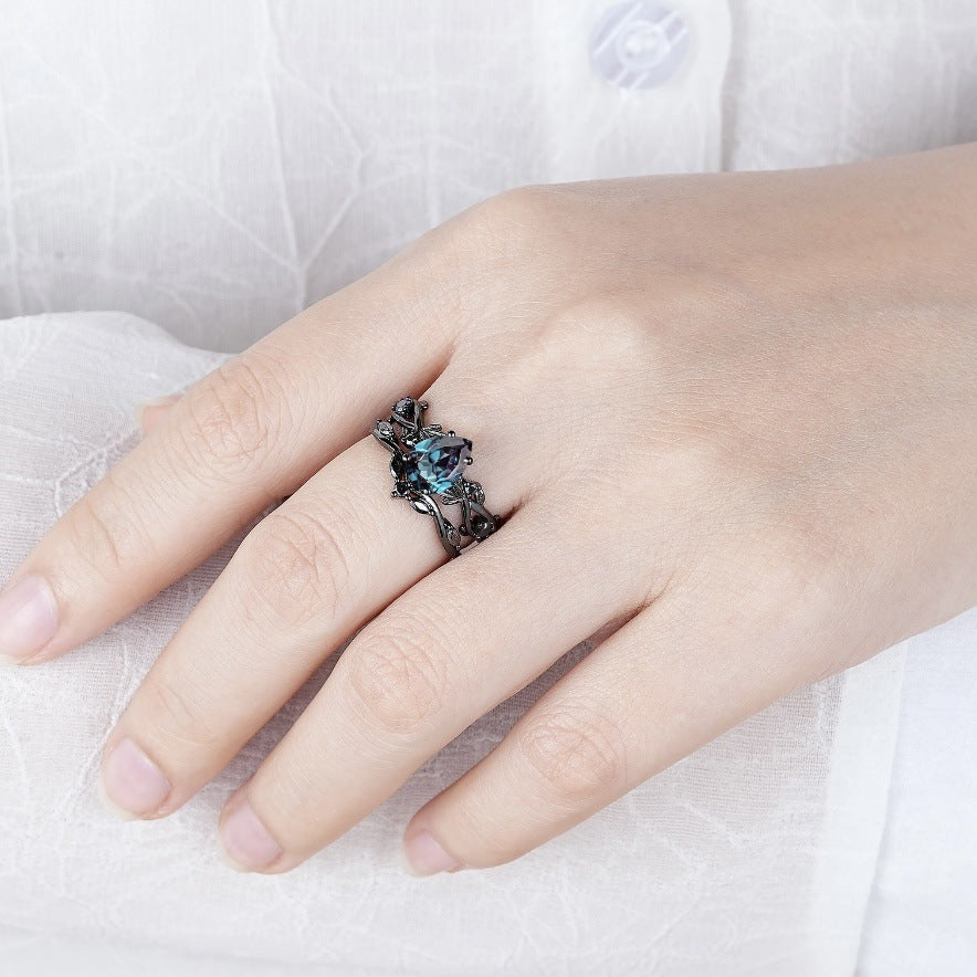 Signature GetUp 2Pcs Fashion Black Gold Color Green Rhinestone Ring – Gun Black with Navy Blue Diamond Women’s Geometric Style